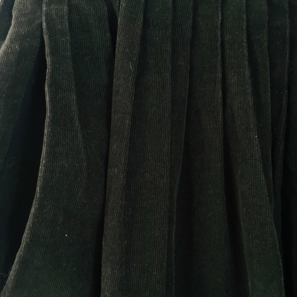 Gorgeous dark green fine corduroy midi skirt from Ralph Lauren from the 80s. But - Picture 11 of 13